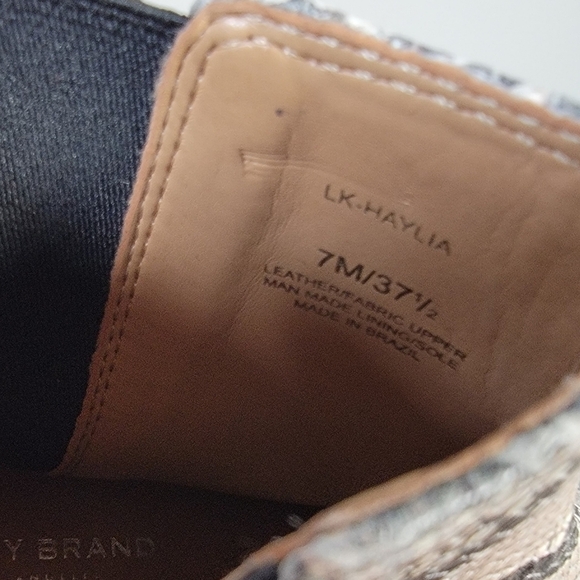 Lucky Brand Haylia Leather Snake Print Chelsea Boots Size 7 Pull on - Picture 14 of 16